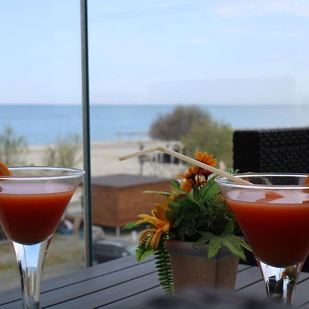Golden Shell Apartment Mamaia Nord Нэводари Экстерьер фото